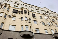 Капремонт здания с лепниной сделают в Яковоапостольском переулке